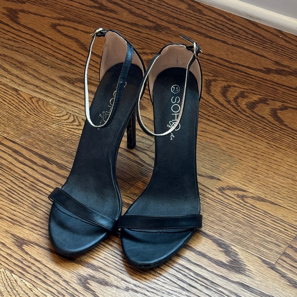 Sole Society Black Strappy Heels